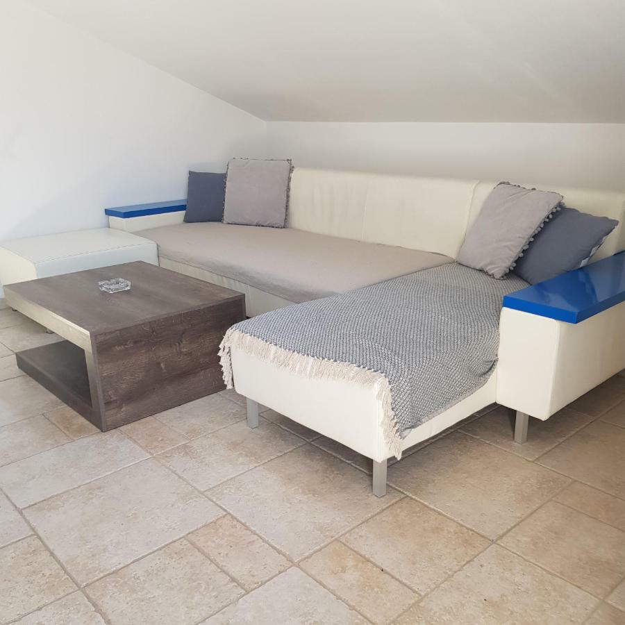 Allure Apartment Kornić Zewnętrze zdjęcie